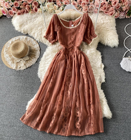 Süßes kurzes Kleid aus Spitze mit Rundhalsausschnitt, Modekleid 684