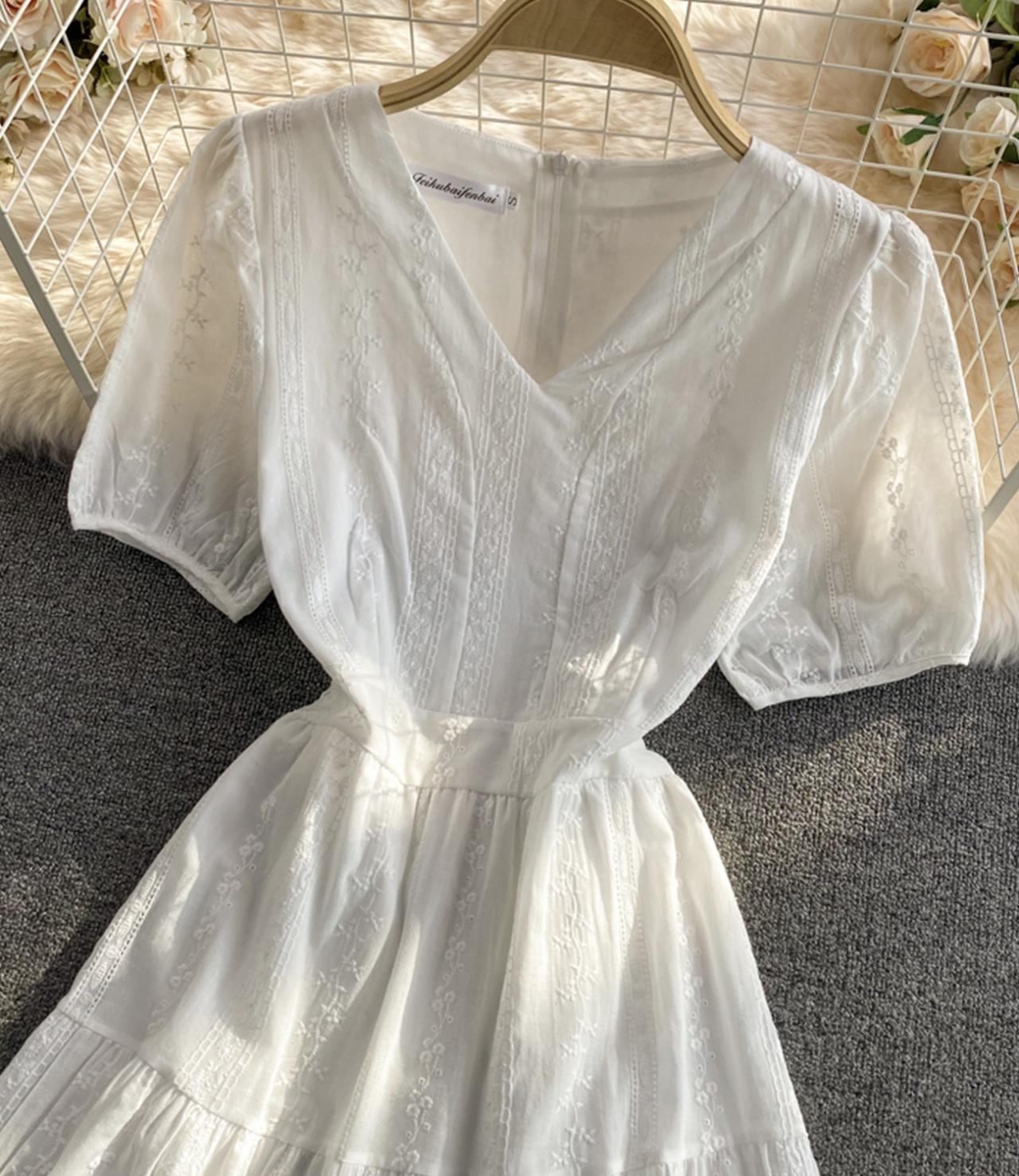 Weißes A-Linien-Kleid mit V-Ausschnitt, modisches Kleid 669