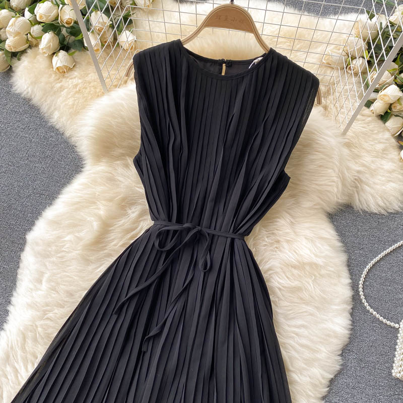 Schwarzes kurzes Kleid in A-Linie Modekleid 568