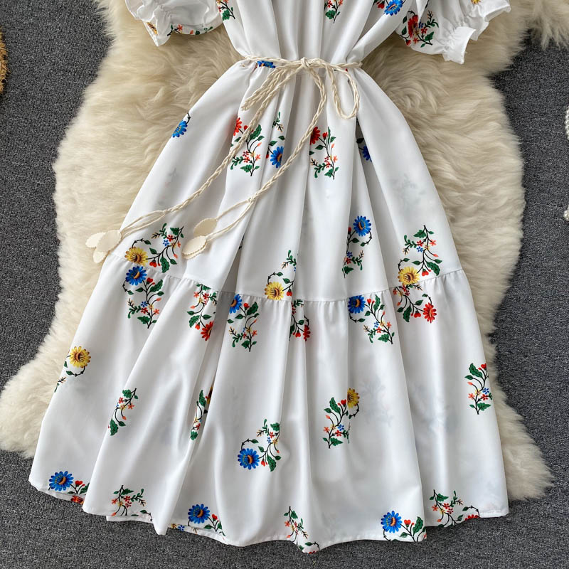 Niedliches kurzes A-Linien-Kleid aus Spitze, Modekleid 475