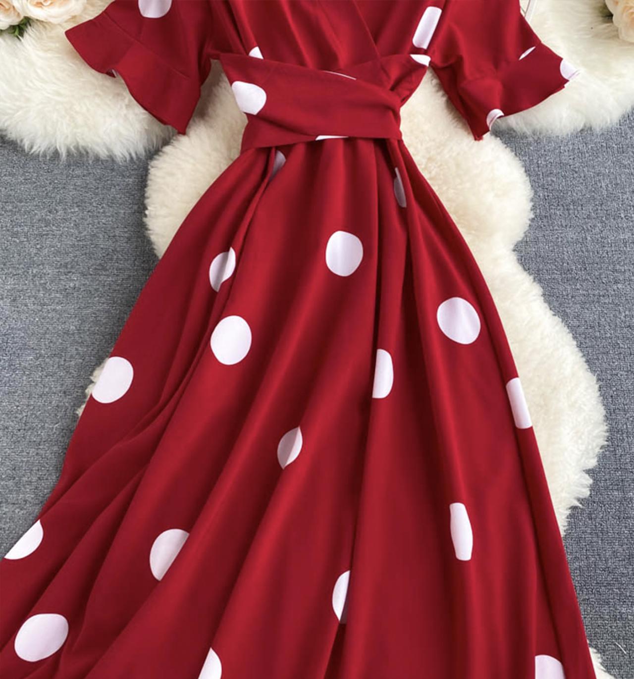 Einfaches, gepunktetes Kleid mit V-Ausschnitt, modisches Kleid 646