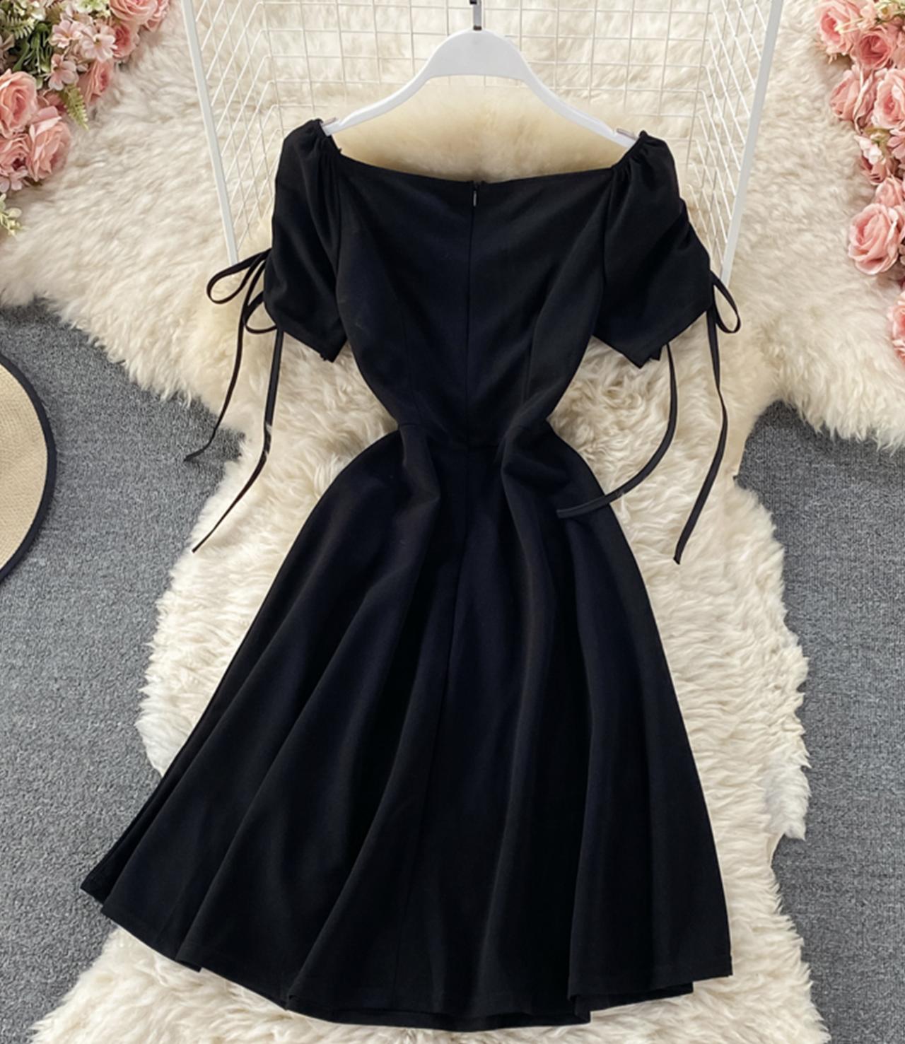 Schwarzes kurzes Kleid in A-Linie Modekleid 656