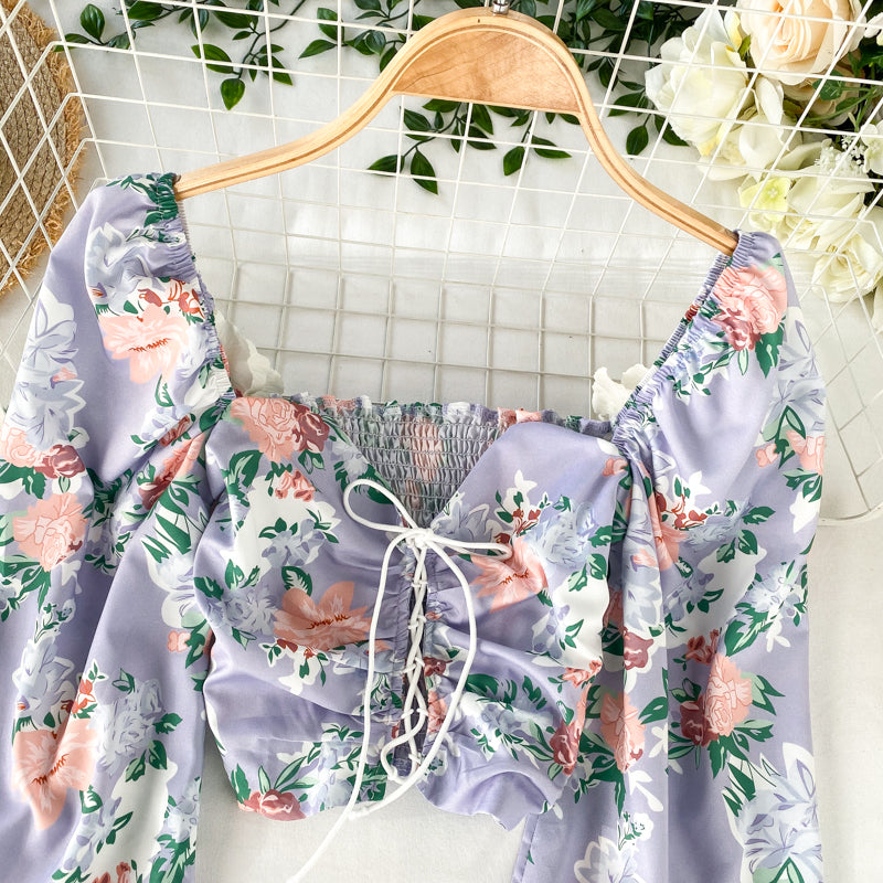 Stylish long-sleeved floral top  314