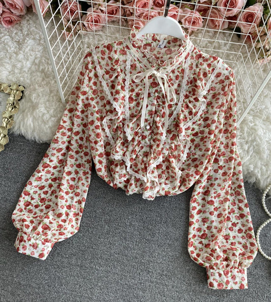 Süßes florales Langarm-Top 338