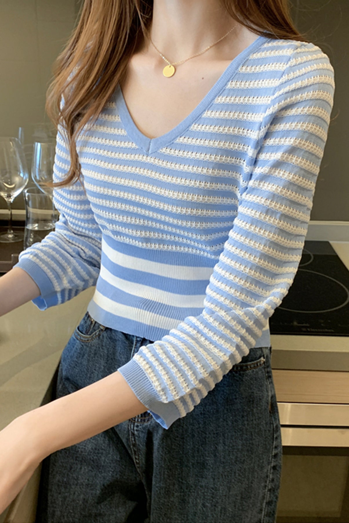 Cute v-neck striped knit top  309
