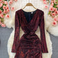 Süßes V-Ausschnitt Pailletten Langarm Kleid Modekleid 430