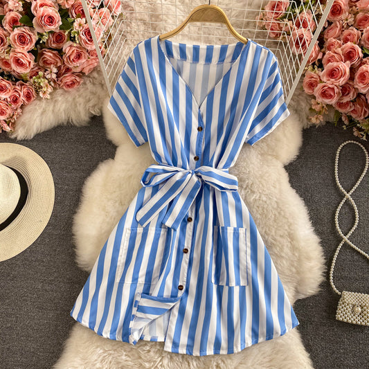 Robe à lacets à rayures et col en V de tempérament de célébrité 2962