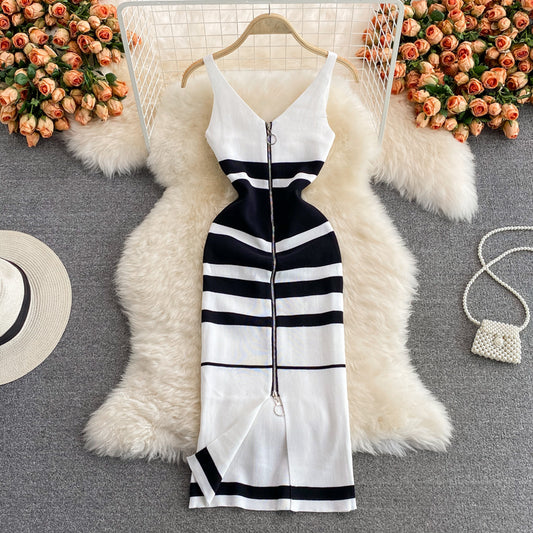 Jupe gilet en tricot mi-longue contrastée à col en V et fermeture éclair sans manches 2992