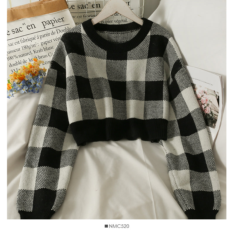 Korean color blocking Plaid round neck long sleeve Pullover short sweater  1968