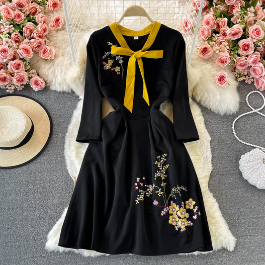 Vintage embroidered dress high end sleeve slim A-line skirt 3239