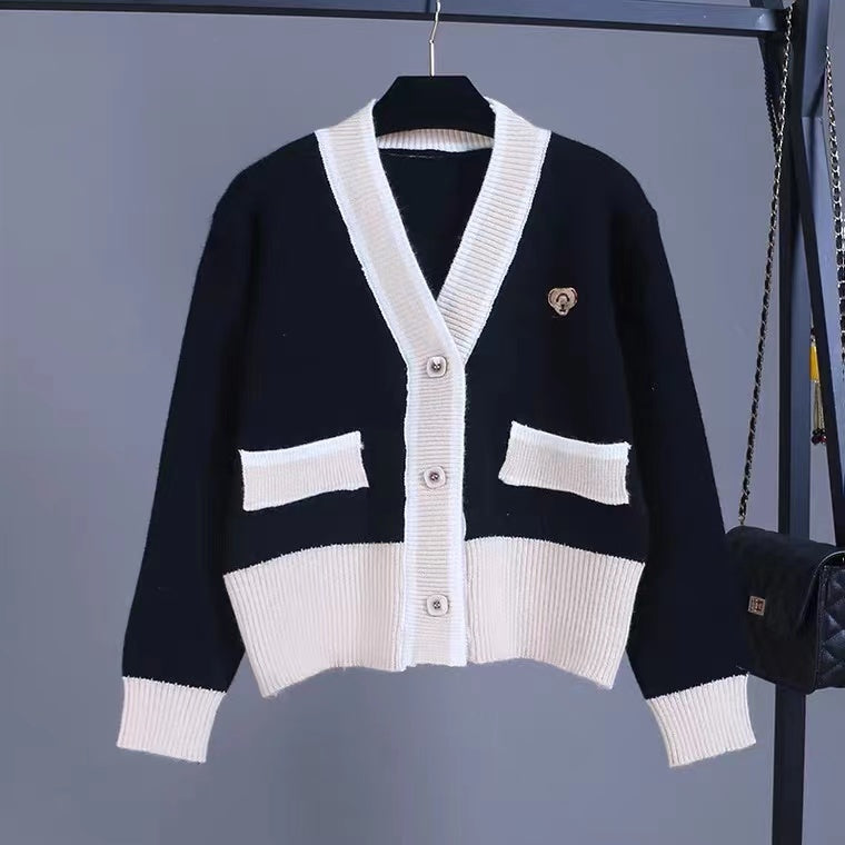 Cardigan in Kontrastfarbe, kurzer Pullover mit V-Ausschnitt 1404