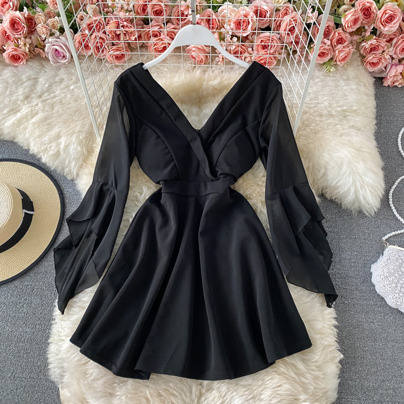 Robe sexy décolletée à décolleté profond en V 3428