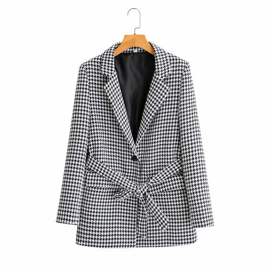 Einreihiges Sakko mit Revers und Gürtel 1378 