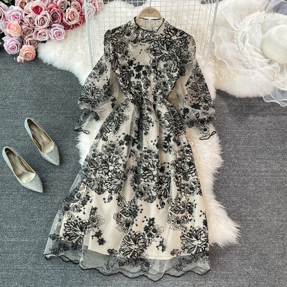 Light luxury high-end embroidered mesh dress  2977