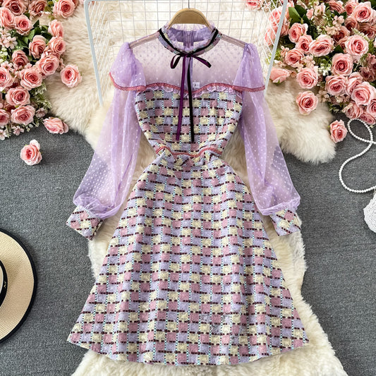 Robe en dentelle brodée à carreaux avec ruban à col 2912