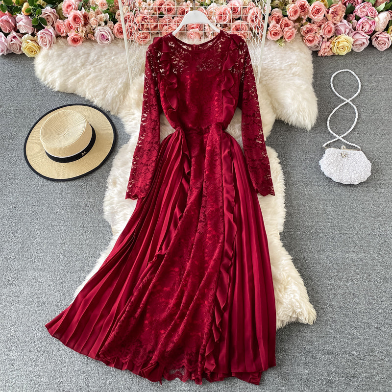 Hollow lace stitched pleated long skirt  3303