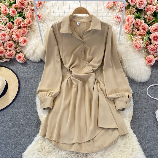 Chemise-jupe trapèze irrégulière à manches longues et coupe slim 2860