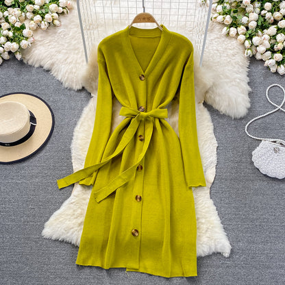 Sanftes Strickkleid mit V-Ausschnitt, Temperament, dünner Pulloverrock 3379