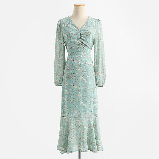 New long sleeved V-neck Floral Dress  2236