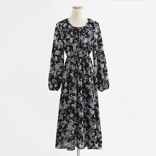 New long sleeved lady temperament black skirt retro long skirt  2335