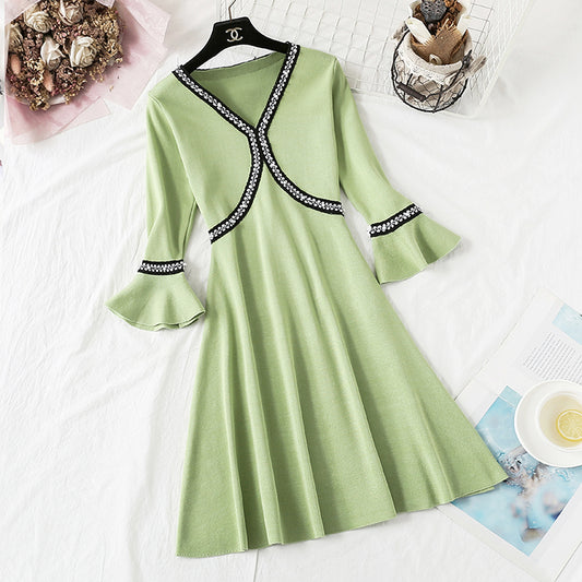 La jupe Platycodon fumée de sagesse française montre un tempérament mince à la taille 2355