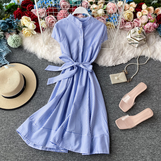 Robe de soirée légère à rayures et taille fine 2947