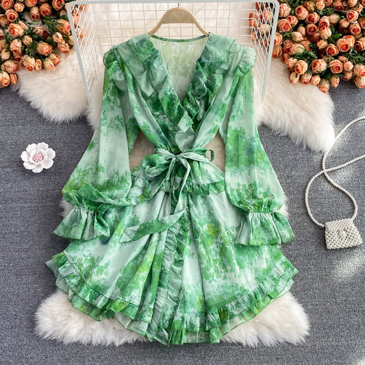 Robe en mousseline fleurie à volants et col en V 2854