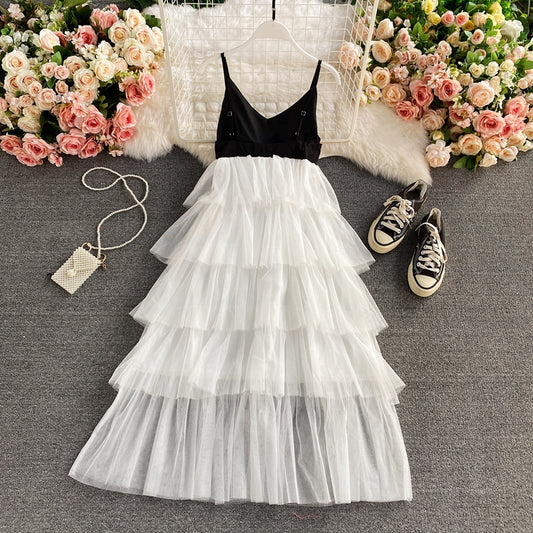 Robe à bretelles à col en V et jupe bouffante Cake Super Fairy 2884