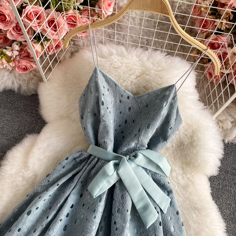 Jolie petite jupe à bretelles fraîche taille haute dos nu en dentelle 2893