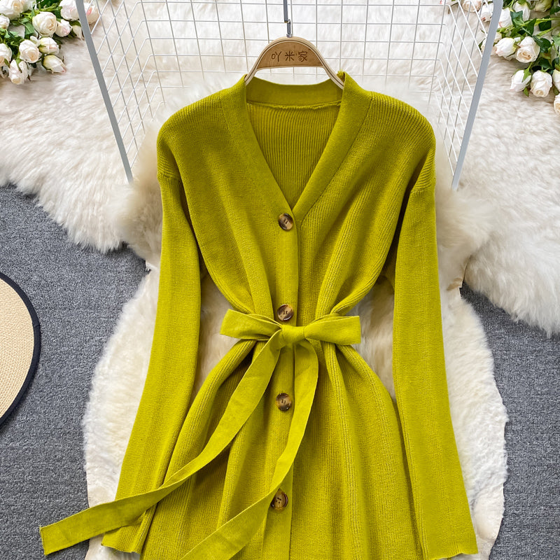 Sanftes Strickkleid mit V-Ausschnitt, Temperament, dünner Pulloverrock 3379