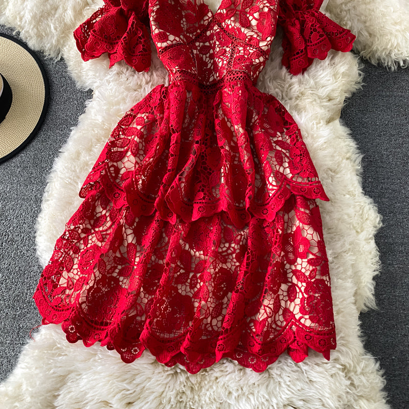 Slim lace cut-out cake dress  3430