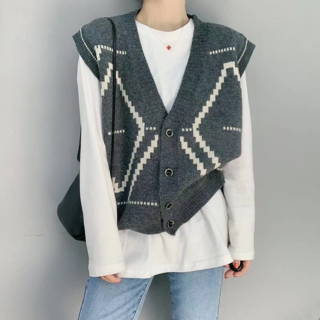 Black and white diamond lattice, single breasted cardigan, vest sleeveless vest, sweater knitted vest  1398