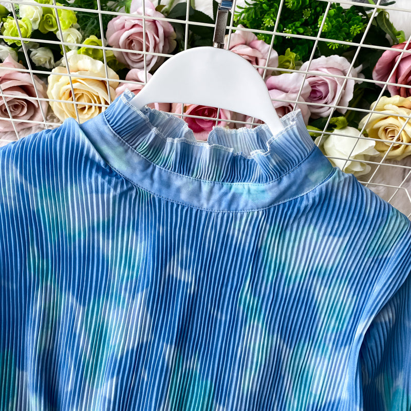 Robe ample en mousseline plissée à imprimé encre teintée blanche 2950