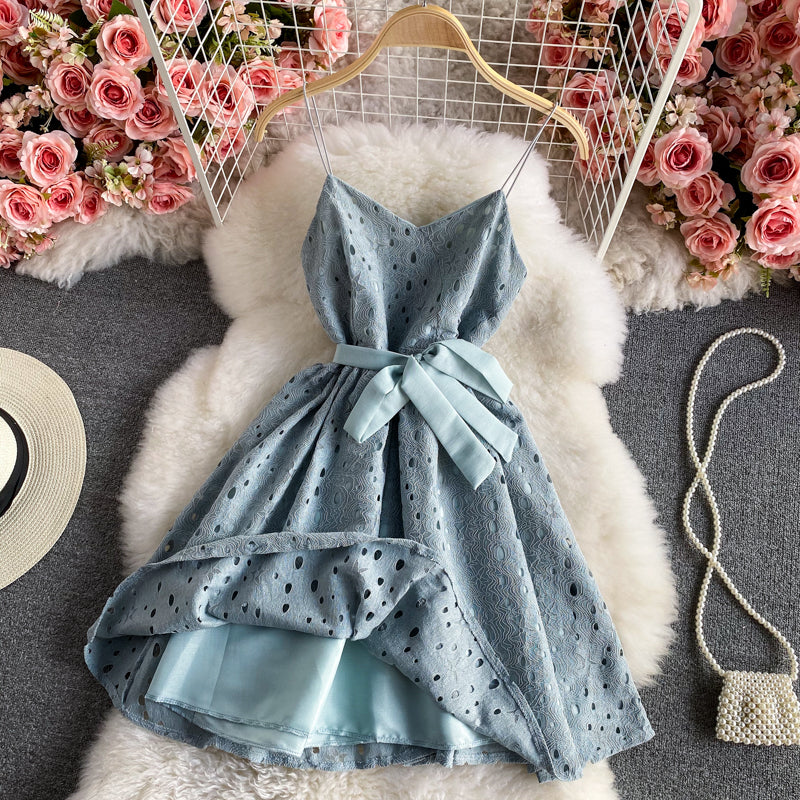 Jolie petite jupe à bretelles fraîche taille haute dos nu en dentelle 2893