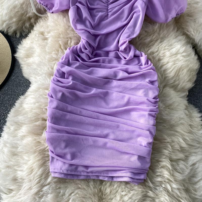 Robe plissée en maille à manches bouffantes et col carré français 2787