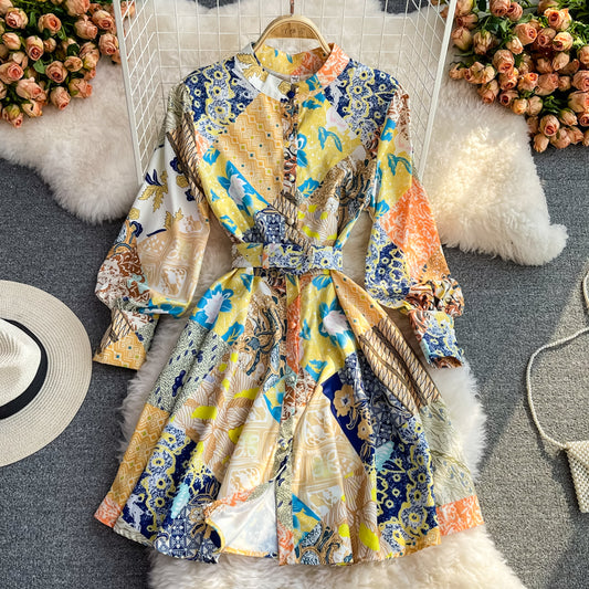 Robe droite à col montant et taille ajustée 3017