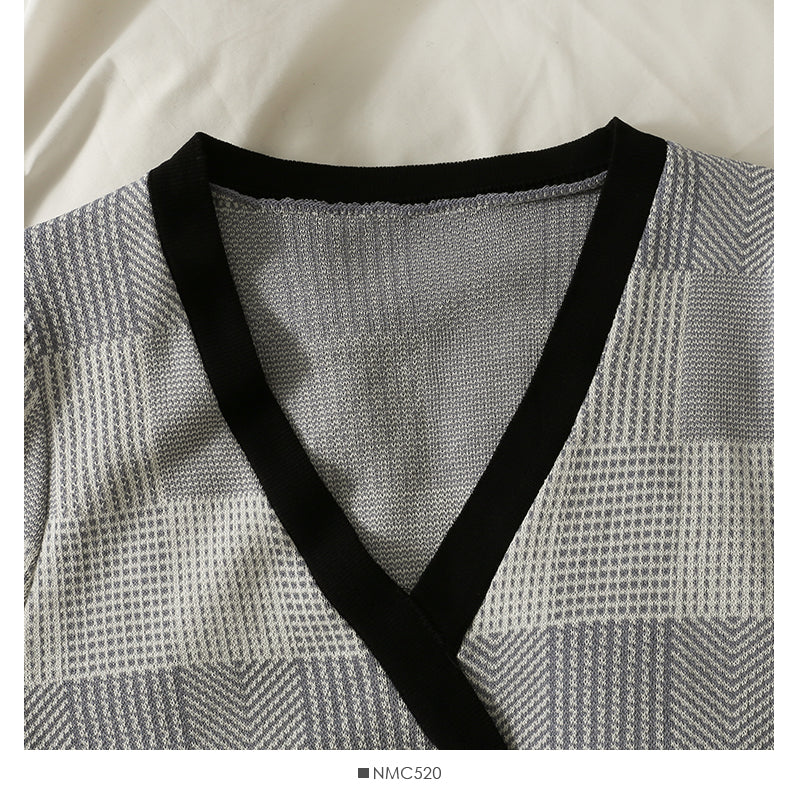 New contrast Plaid versatile long sleeve T-shirt  1919