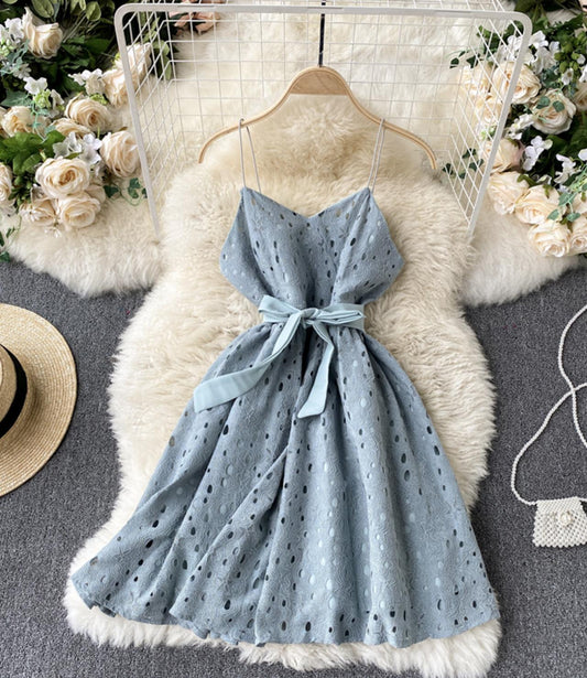 Robe courte mignonne à col en V Robe trapèze tendance 1320