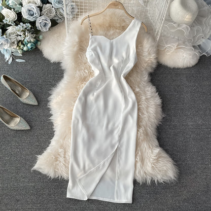 Robe sexy à épaules dénudées et poitrine basse, col en diagonale, fente fine sur les hanches 3054