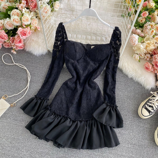 Spitzen-Patchwork-Rüschenkleid mit ausgestellten Ärmeln 3285