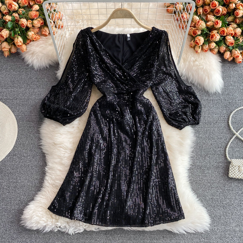 Robe courte à paillettes de luxe haut de gamme à col en V 3068