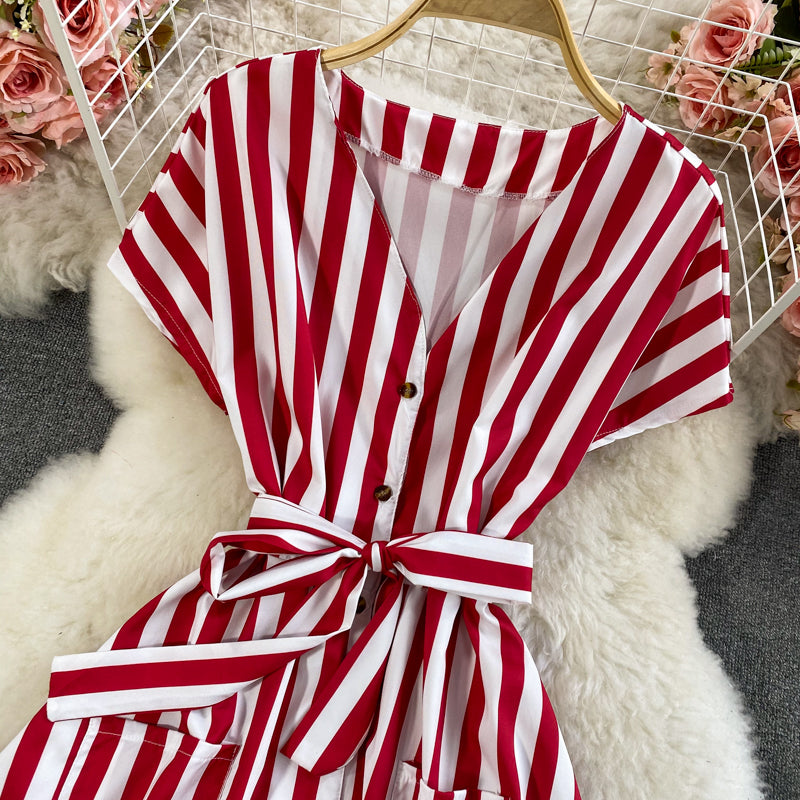 Robe à lacets à rayures et col en V de tempérament de célébrité 2962