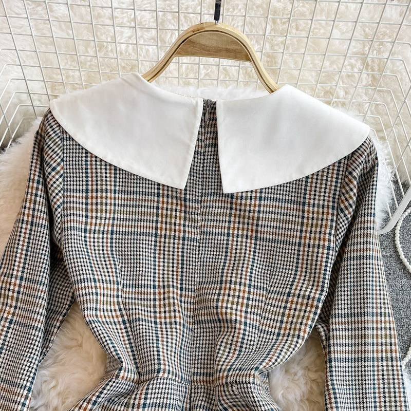 Xiaoxiangfeng Puppenhals mit hoher Taille Kariertes Kleid 3387
