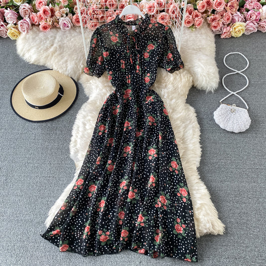 Elegant temperament, slim waist, long skirt over knee  3294