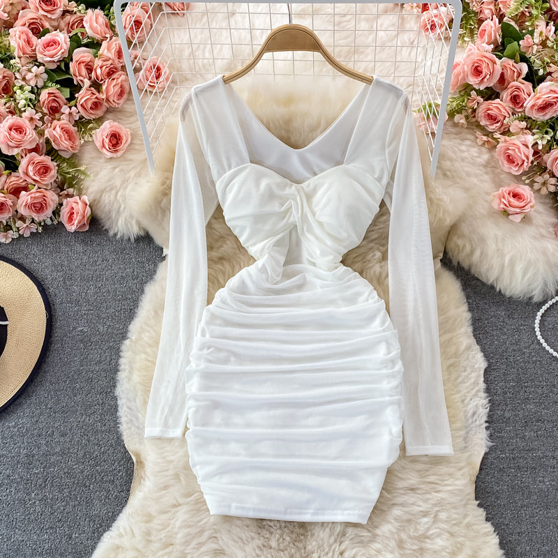 Sexy design, wrinkled and kinked waist, thin square collar and buttocks  2724