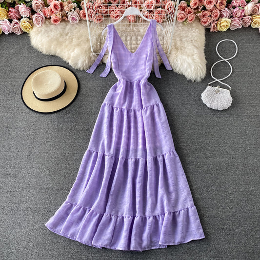 Robe de vacances à la mer avec col en V et dos nu 2935