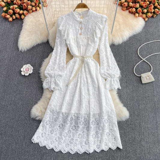 Robe à col montant et dos en dentelle brossée 3022