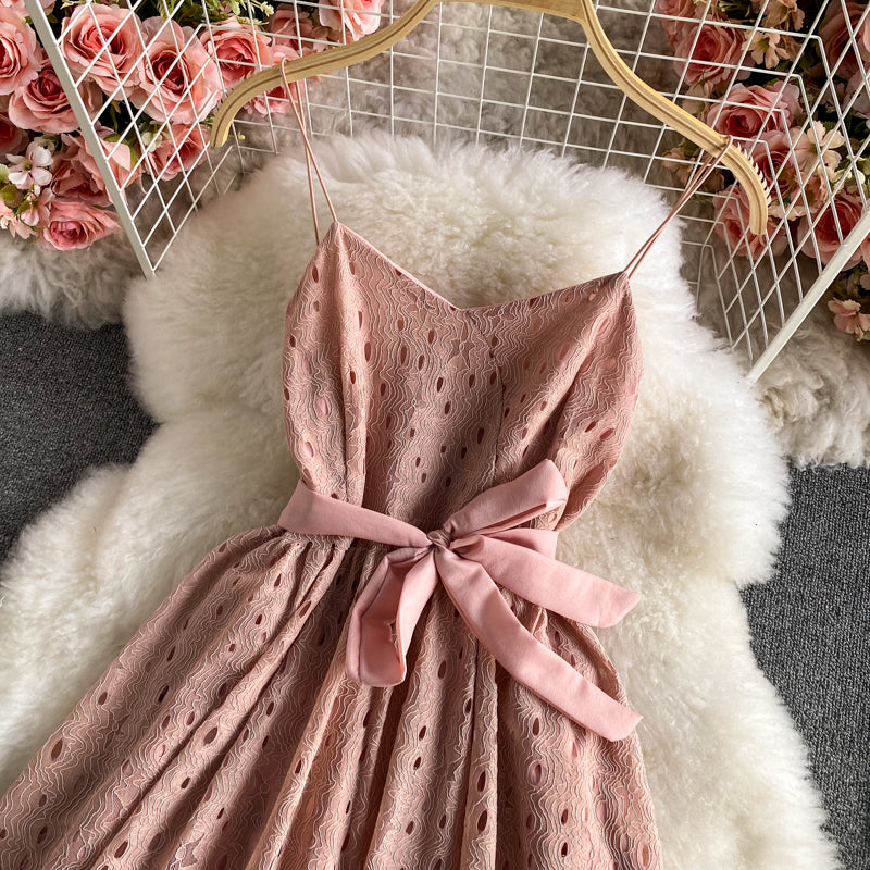 Jolie petite jupe à bretelles fraîche taille haute dos nu en dentelle 2893