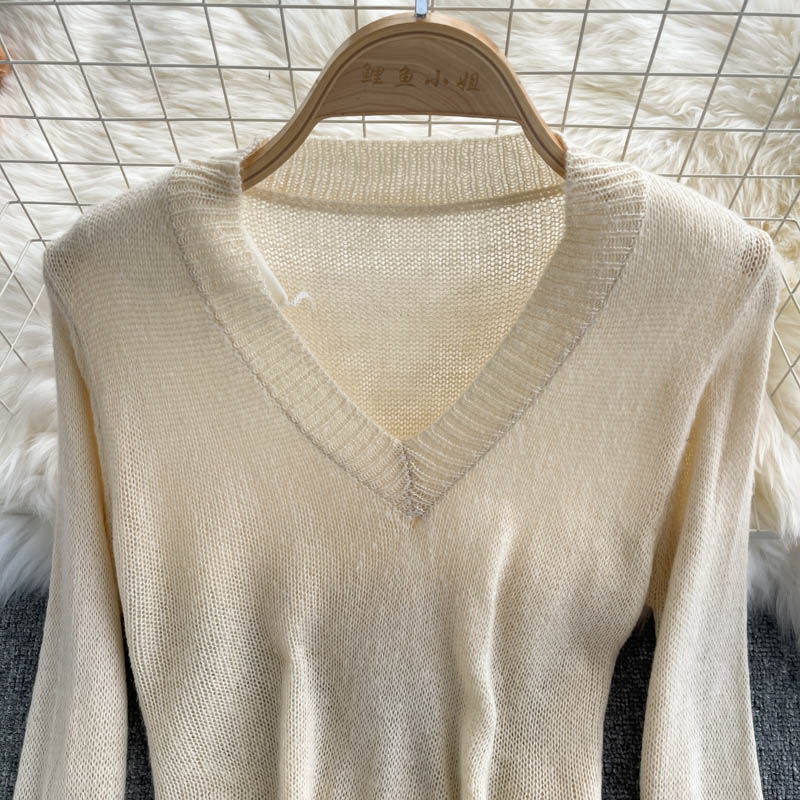 Solid V-neck slim high waist sweater female  1609