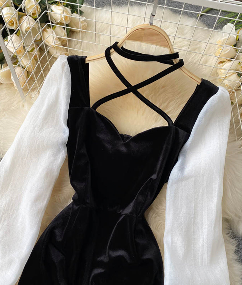 Schwarzer Samt und weißes Kleid mit langen Ärmeln 905